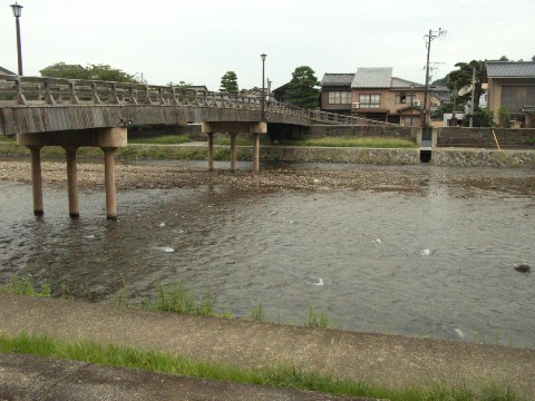 金沢市内を流れる浅野川にかかる梅ノ橋