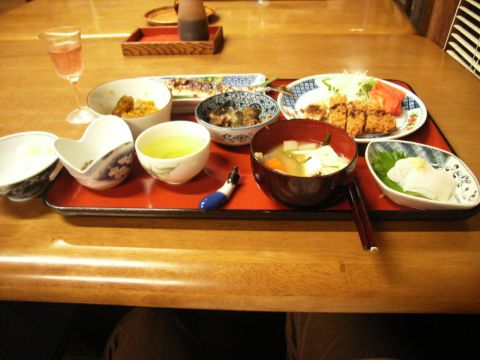 花巻のユースホステルの夕食