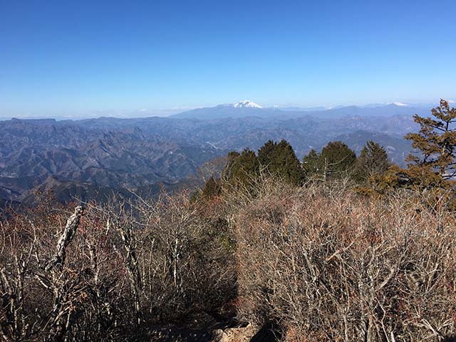 “稲含山山頂よりの眺望"